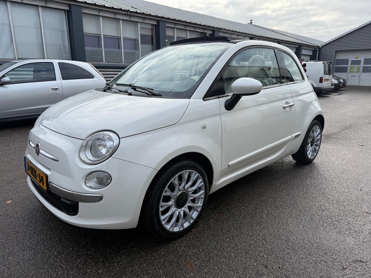 Fiat 500 C - 1.2 Lounge 2010 Airco Parkeersensoren achter - AutoWereld.nl