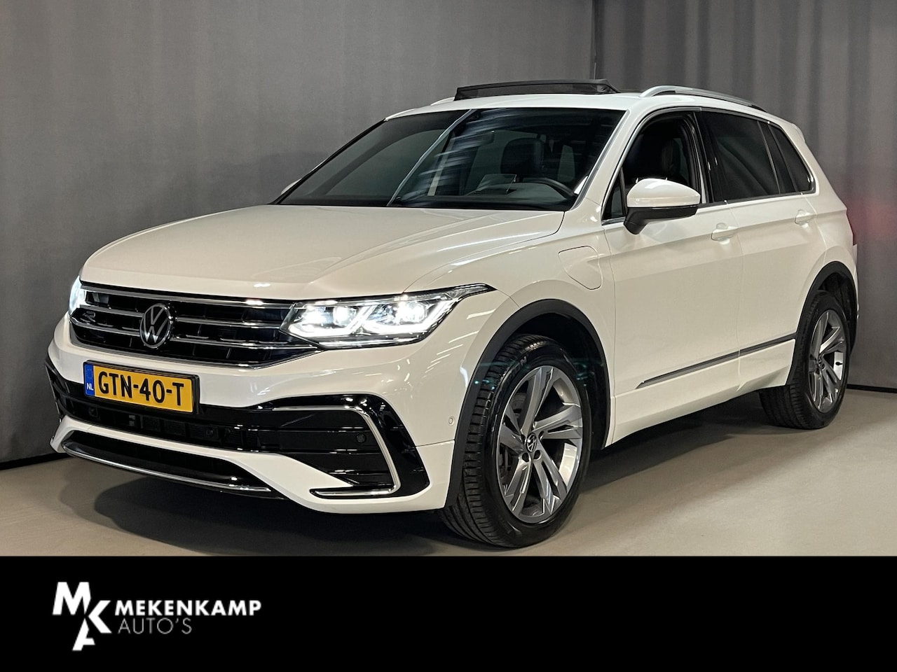 Volkswagen Tiguan - 1.4 TSI eHybrid R-Line Business+ 18"/Panoramadak/Trekhaak/Head-UP/Stuur + stoelverwarming - AutoWereld.nl