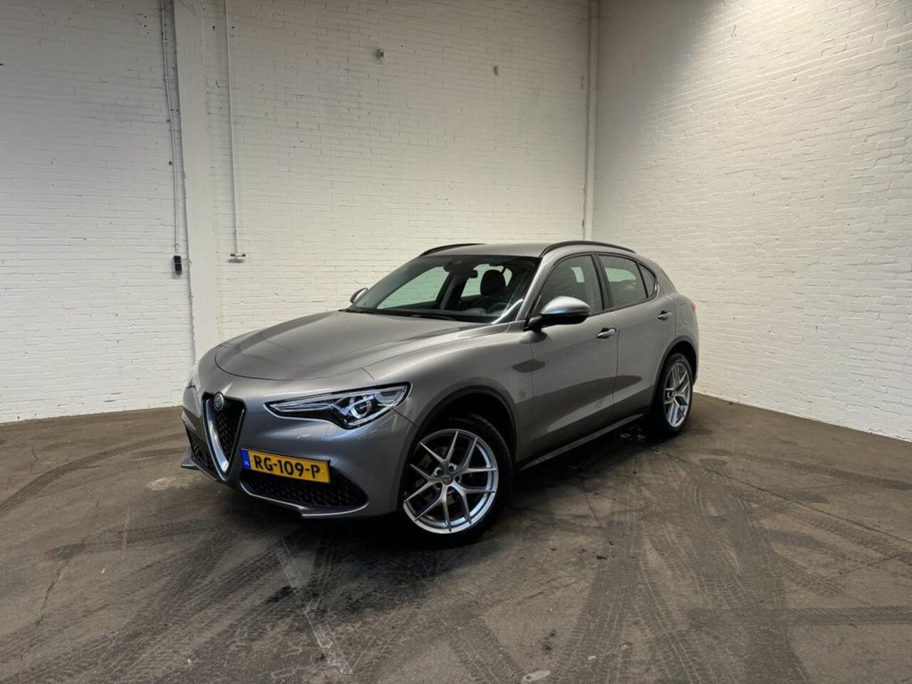 Alfa Romeo Stelvio - 2.0 T AWD Super Q4 280PK Leder 1ste eig Dealer onderhouden - AutoWereld.nl