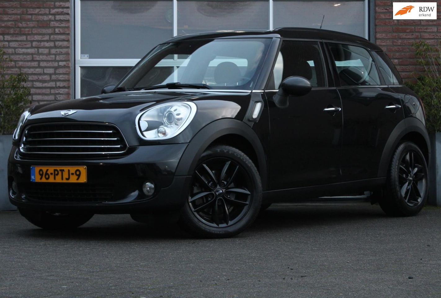 MINI Countryman - Mini 1.6 Cooper Pepper / Automaat - AutoWereld.nl