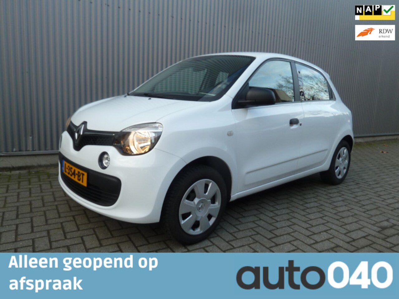 Renault Twingo - 1.0 SCe Collection/Airco/Audio/all weather banden - AutoWereld.nl