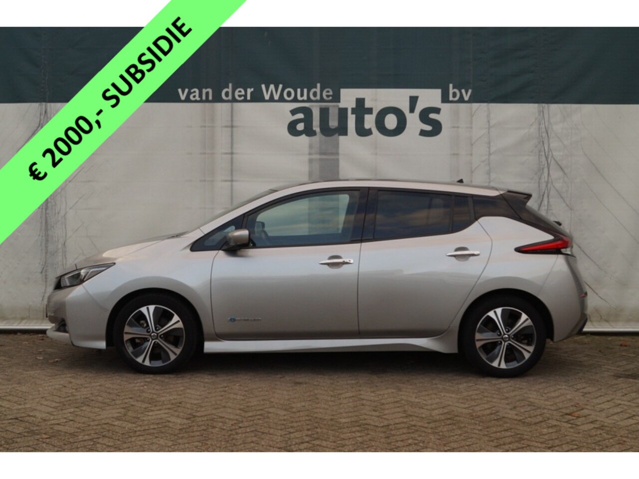 Nissan LEAF - N-Connecta 40kWh -NAVI-ECC-PDC-CAM-SUBSIDIE- - AutoWereld.nl