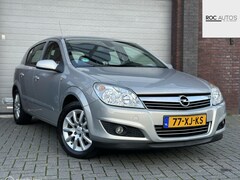 Opel Astra - 1.8 Executive | Panorama | Airco | Automaat