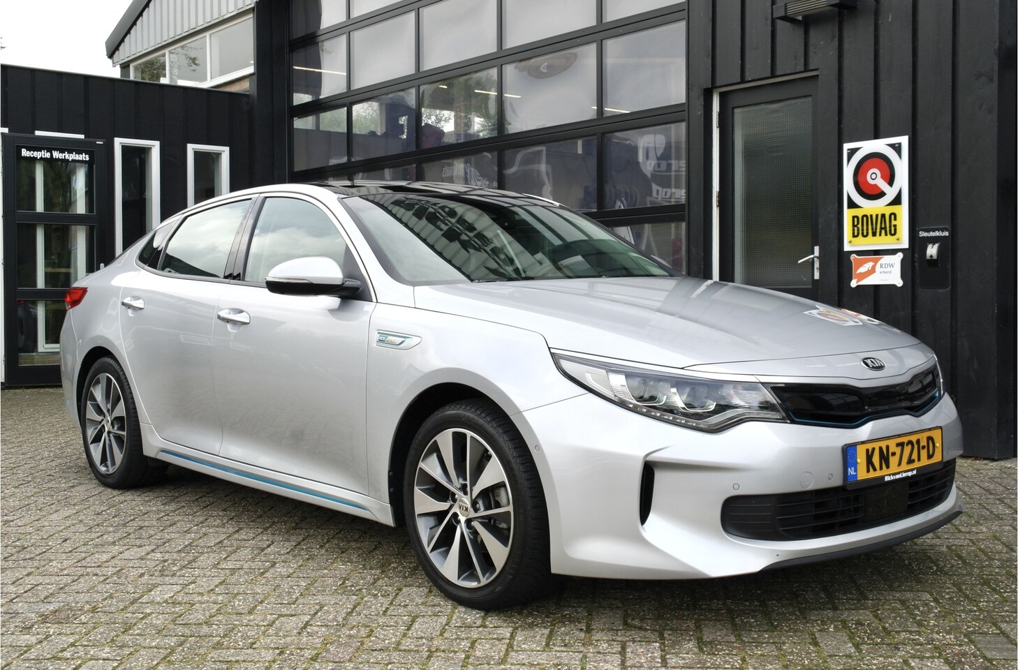 Kia Optima - 2.0 GDI PHEV Business ExecutiveLine Automaat | NL-Auto | Cruise | Leder | Pano - AutoWereld.nl