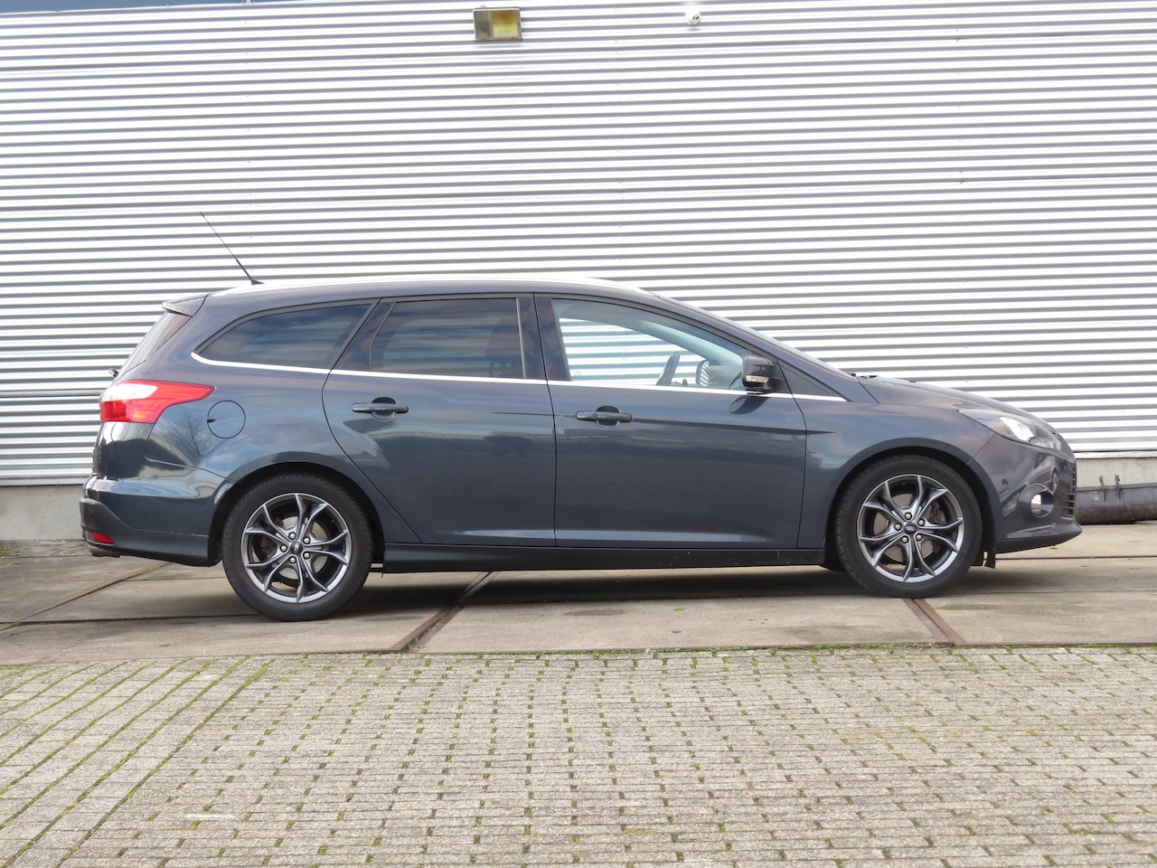 Ford Focus Wagon - 1.6 EcoBoost Lease Titanium