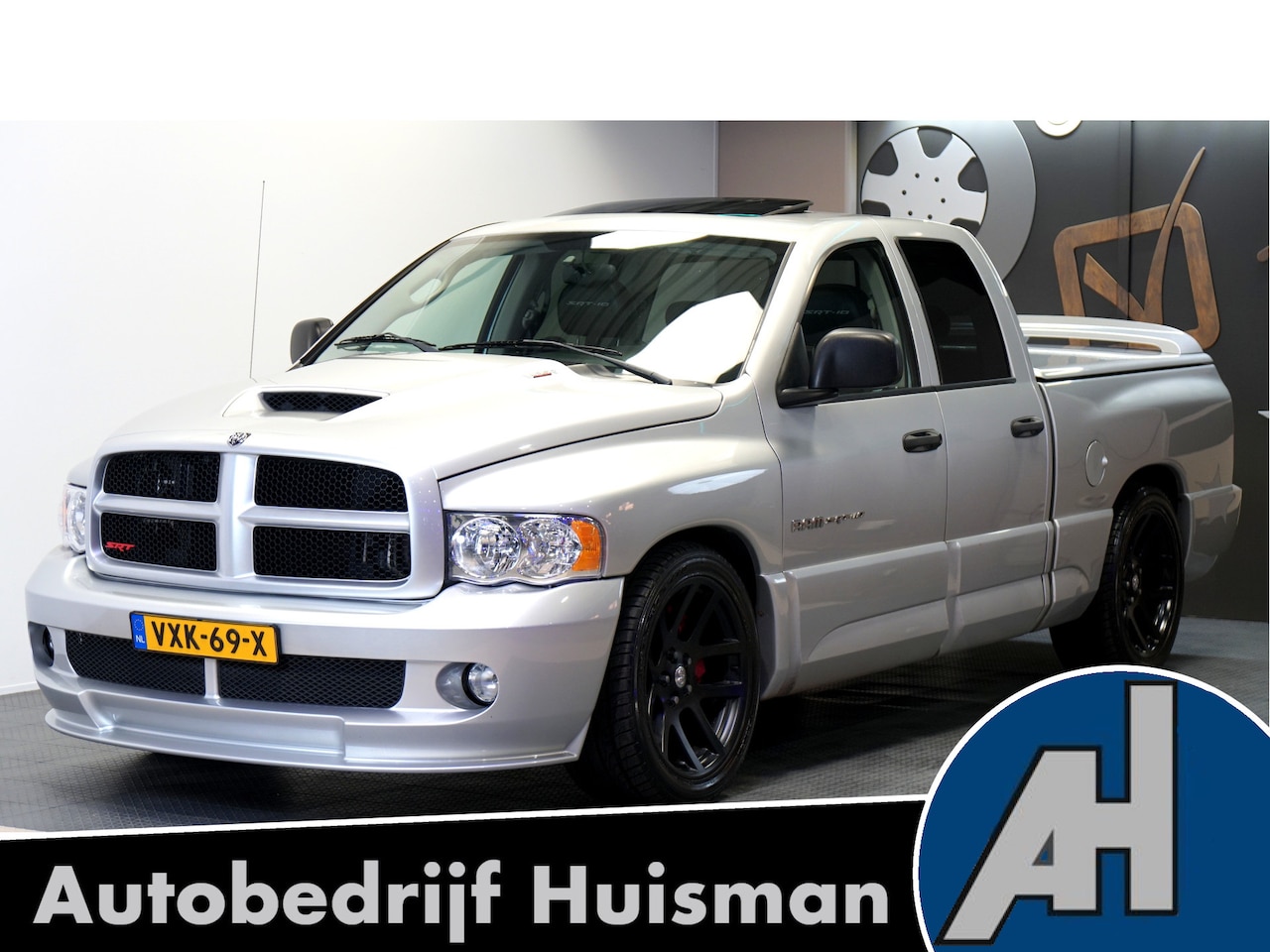 Dodge Ram 1500 - Ram 1500 SRT-10 Viper 54500 miles! 8.3 V10 372kW/506pk Aut. YOUNGTIMER! CLIMA + INFINITY A - AutoWereld.nl