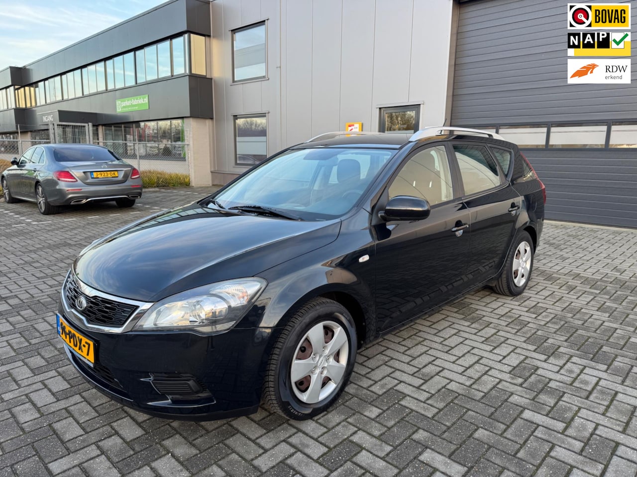 Kia Cee'd - 1.4 CVVT X-tra 1.4 CVVT X-tra - AutoWereld.nl