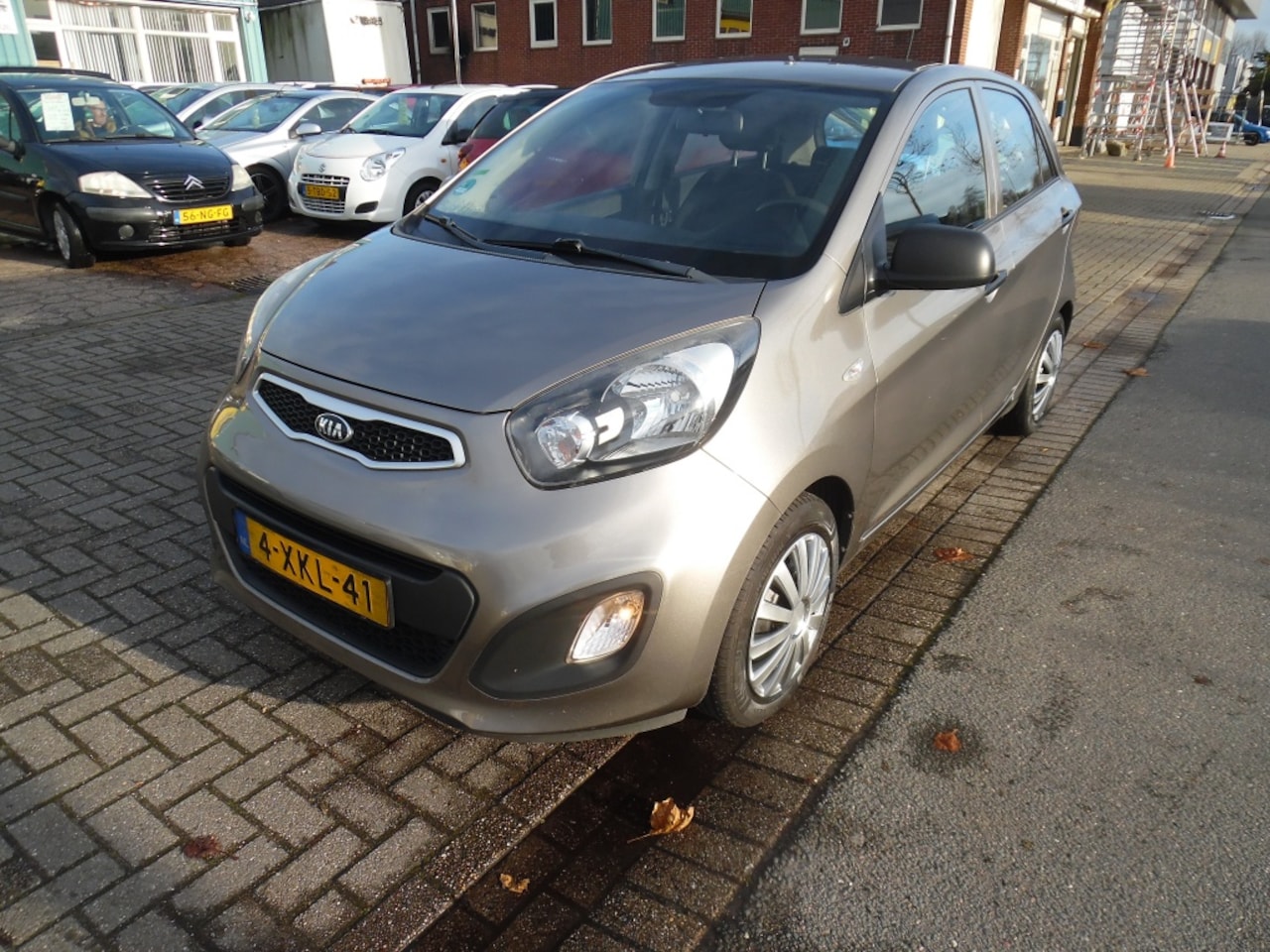 Kia Picanto - apk 10.25 kijk goed 1.0 CVVT ComfortLine airco - AutoWereld.nl