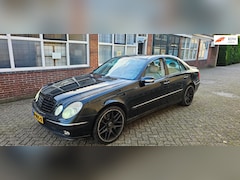 Mercedes-Benz E-klasse - 320 Avantgarde amg velgen panodak verlaagd boekjes