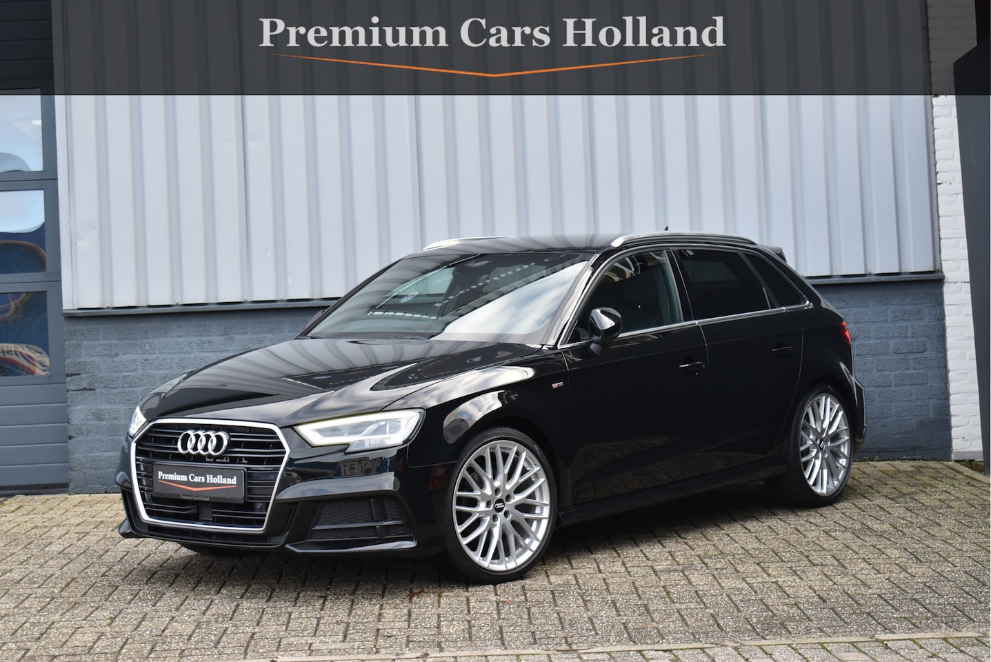 Audi A3 Sportback - 1.4 TFSI S Line 150 Pk Navi ACC Matrix Keyless Camera 19 Inch - AutoWereld.nl