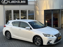 Lexus CT 200h - Ultimate Edition NL-AUTO AD-CRUISE LANE-ASSSIST DAB NAVI PARK-SENSOR KEYLESS