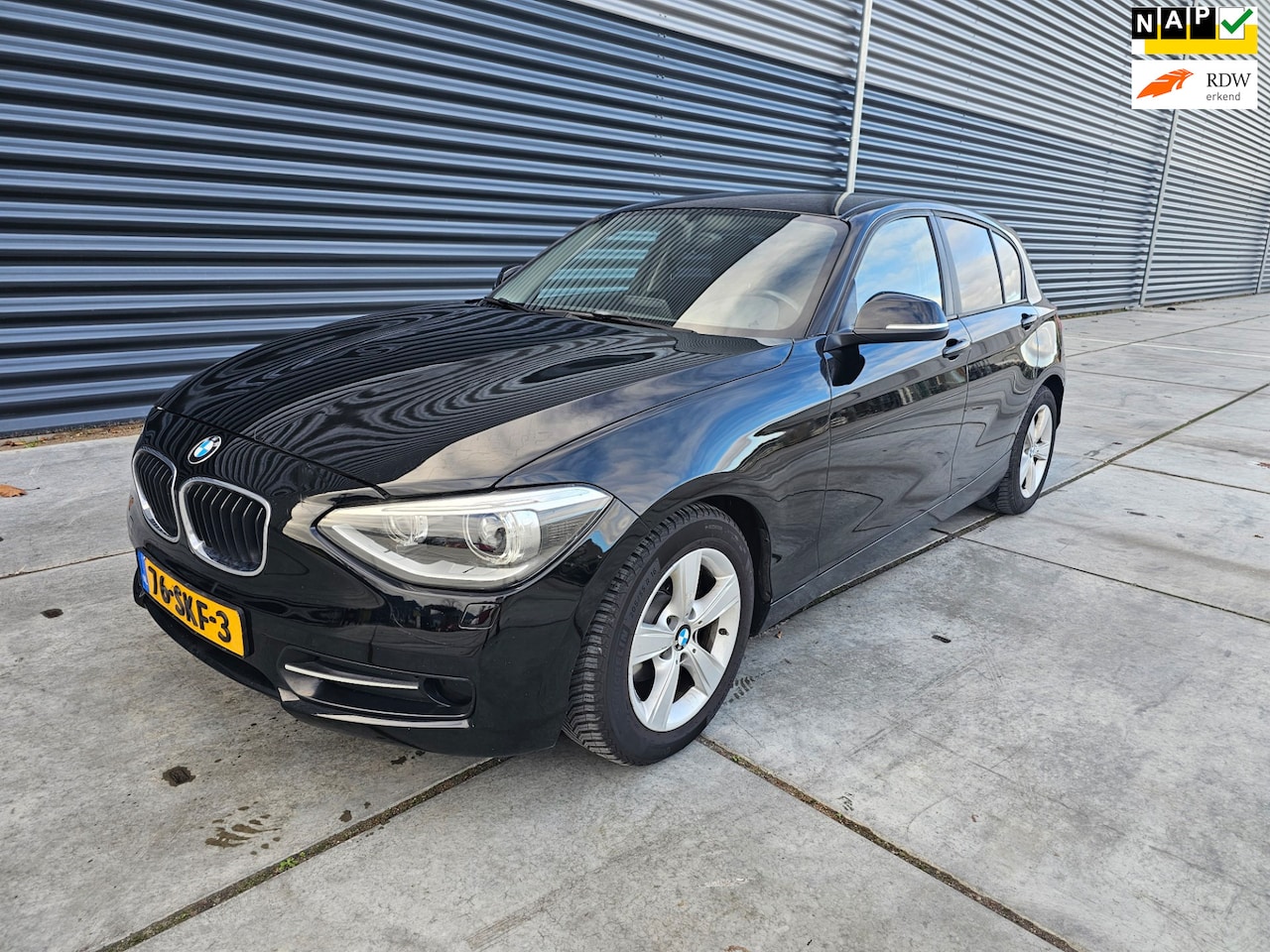 BMW 1-serie - 116i Airco Bj:2011 NAP! - AutoWereld.nl