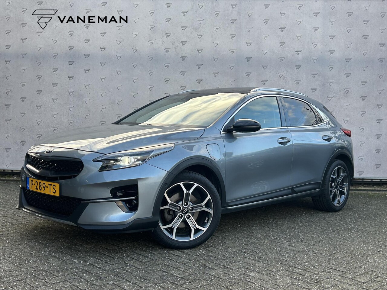 Kia XCeed - 1.6 GDi PHEV DynamicPlusline | Automaat | Schuifdak | Cruise | Camera | Sensoren | - AutoWereld.nl