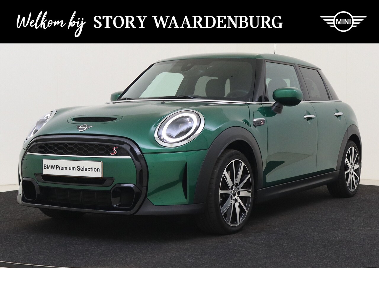 MINI Cooper S - Hatchback Classic Automaat / Sportstoelen / Stoelverwarming / Cruise Control / LED / Achte - AutoWereld.nl