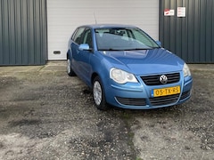 Volkswagen Polo - 1.4-16V Optive