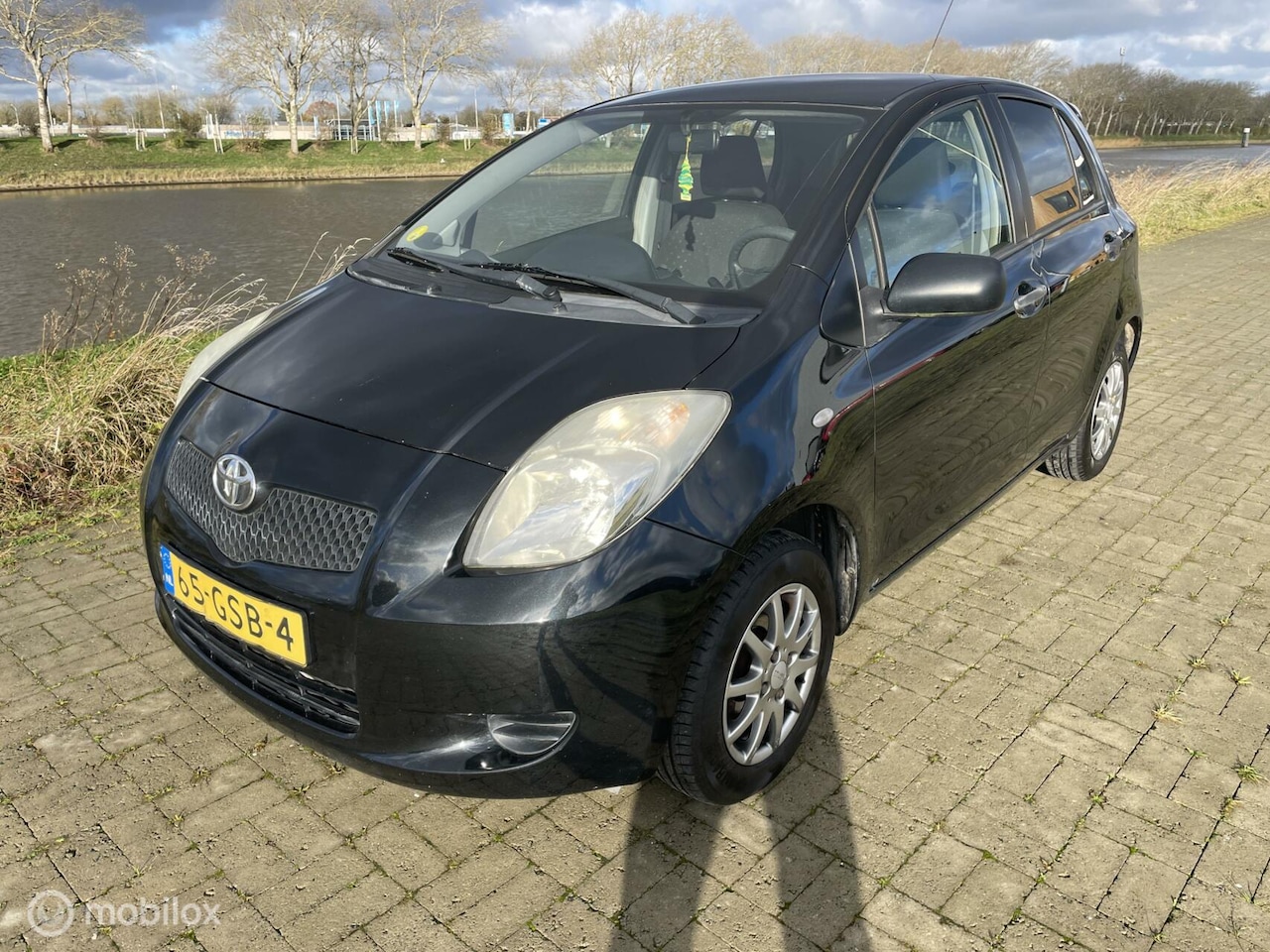 Toyota Yaris - 1.0 VVT-i 1.0 VVTi + - AutoWereld.nl