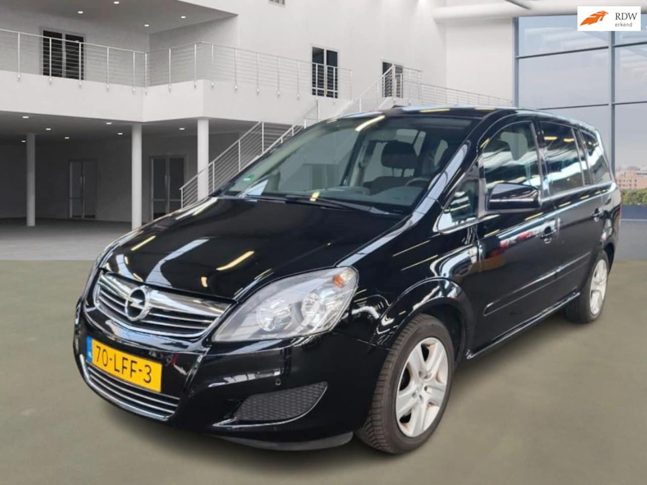 Opel Zafira - 2.2 111 years Edition 7p. NAVI PSENSOR CRUISE 2 X SLEUTELS - AutoWereld.nl