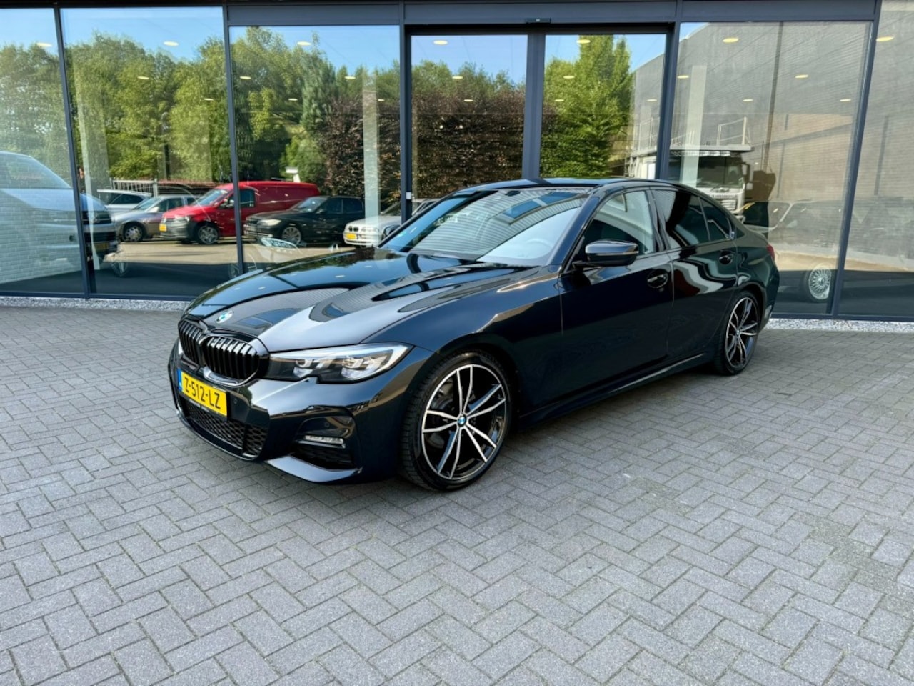 BMW 3-serie - 320i M Sport 320I M-Sport,Leer,LED,NaviPro,Stoelverw,Clima,Cruise,Camera, - AutoWereld.nl