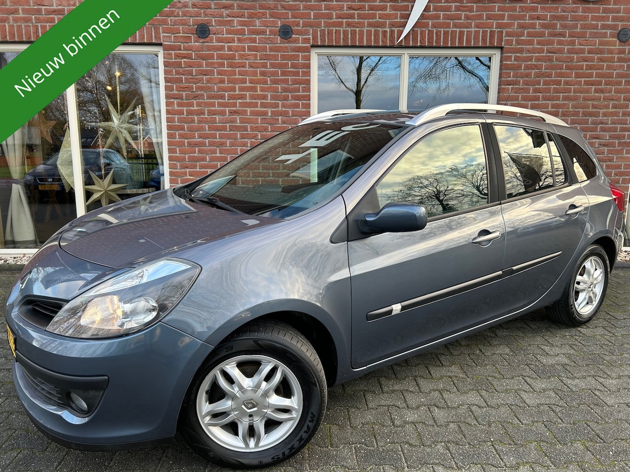 Renault Clio Estate - 1.6-16V Dynamique LANGE APK / AIRCO / TREKHAAK / CRUISE - AutoWereld.nl