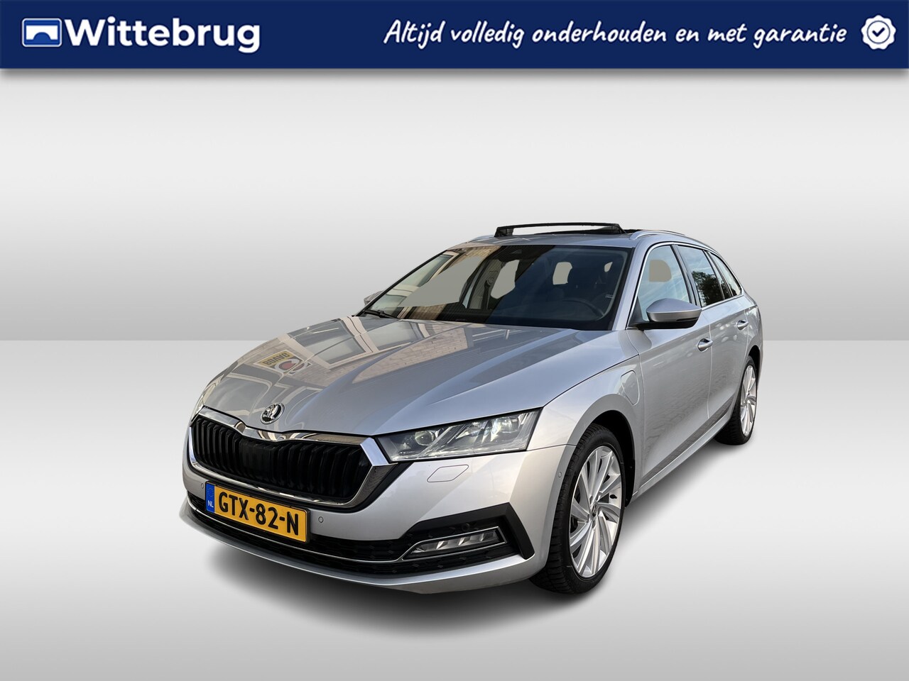 Skoda Octavia Combi - 1.4 TSI iV PHEV Style / AUTOMAAT/ PANO/ CAMERA/ PARK. SENSOREN/ MATRIX/ DODE HOEK/ MEMORY - AutoWereld.nl