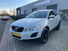 Volvo XC60 - 2.4D AWD NETTE YOUNGTIMER