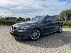 BMW 5-serie Touring - 520i Corporate Lease Business Line Edition II nieuwe motor met 95.000 kilometer