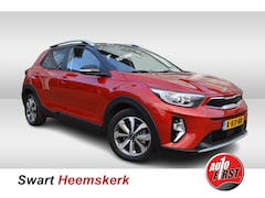 Kia Stonic - 1.0 T-GDi MHEV DynamicPlusLine Automaat | Apple Carpl. | Cruise | NL auto | Trekhaak