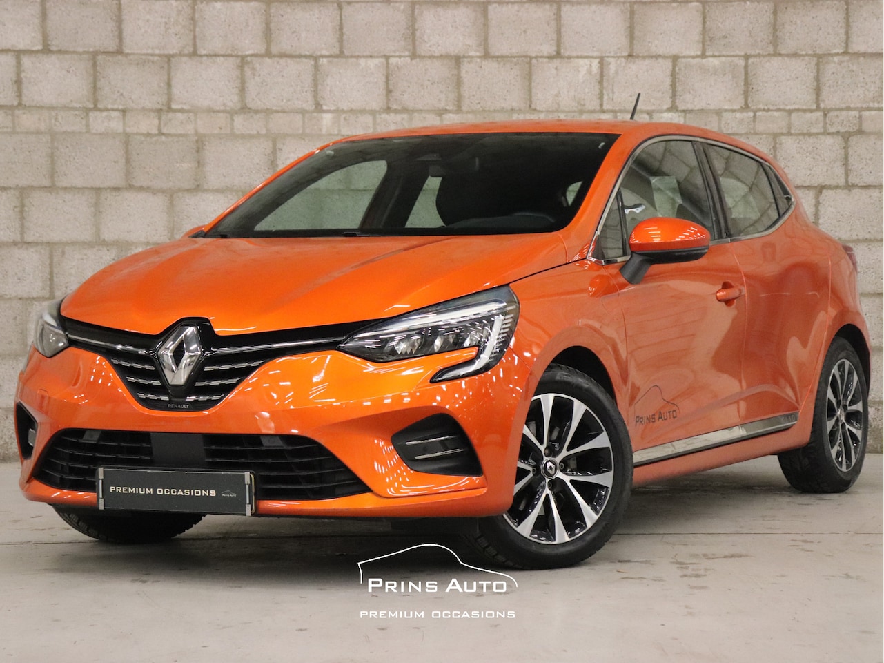 Renault Clio - 1.6 E-Tech Hybrid 140 Intens |CARPLAY|CAMERA|CRUISE|CLIMA - AutoWereld.nl