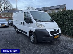 Peugeot Boxer - 330 2.2 HDI L1H1 Profit+ | Airco | Elekt. Ramen | Trekhaak | Achteruitrijcamera | 3 Zits |