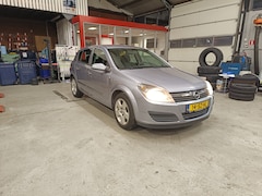 Opel Astra - 1.6 Edition