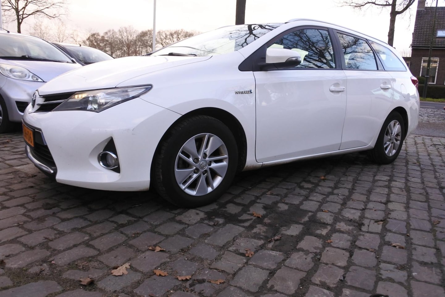 Toyota Auris Touring Sports - 1.8 Hybrid Aspiration apk 23-7-2025 - AutoWereld.nl