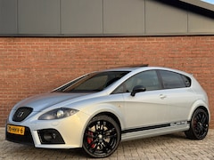 Seat Leon - 2.0 TFSI CUPRA 300PK | NL-AUTO | SCHUIFDAK