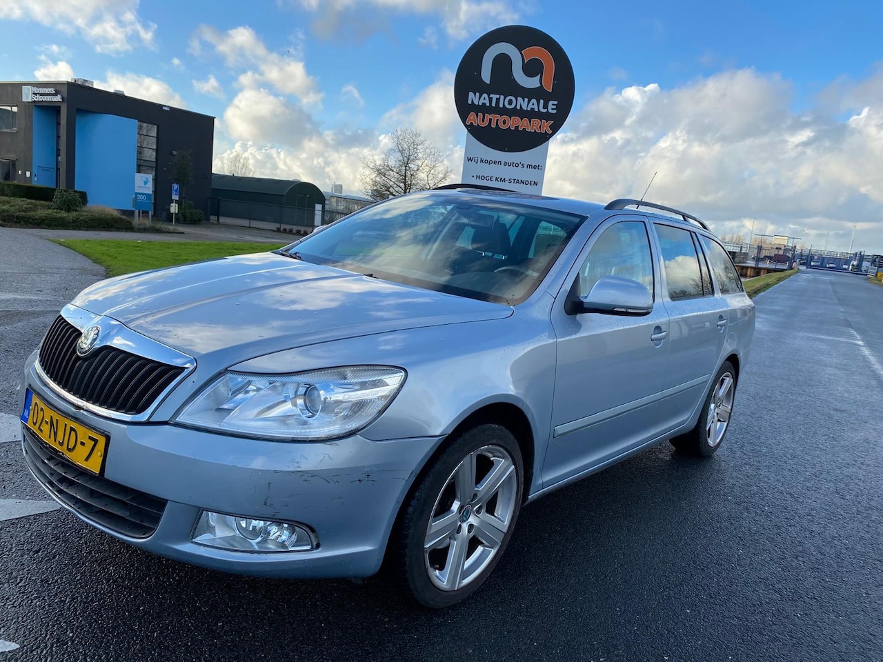 Skoda Octavia Combi - 2010 * 1.6 TDI Greenline * NAVI * CLIMA * EURO 5 - AutoWereld.nl