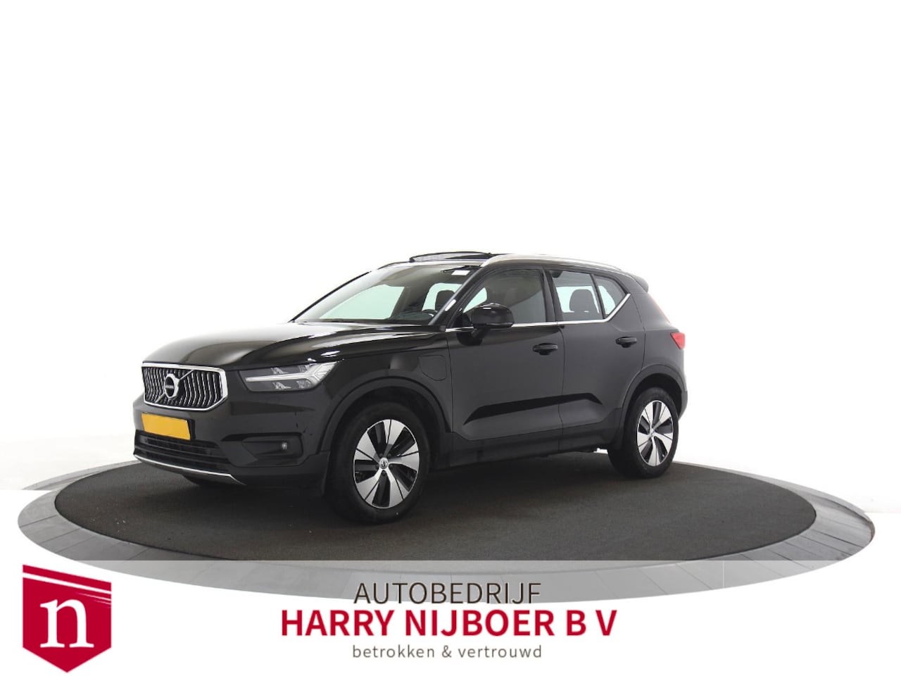 Volvo XC40 - 1.5 T5 Recharge Inscription Expression Panoramadak / Navigatie / Camera - AutoWereld.nl