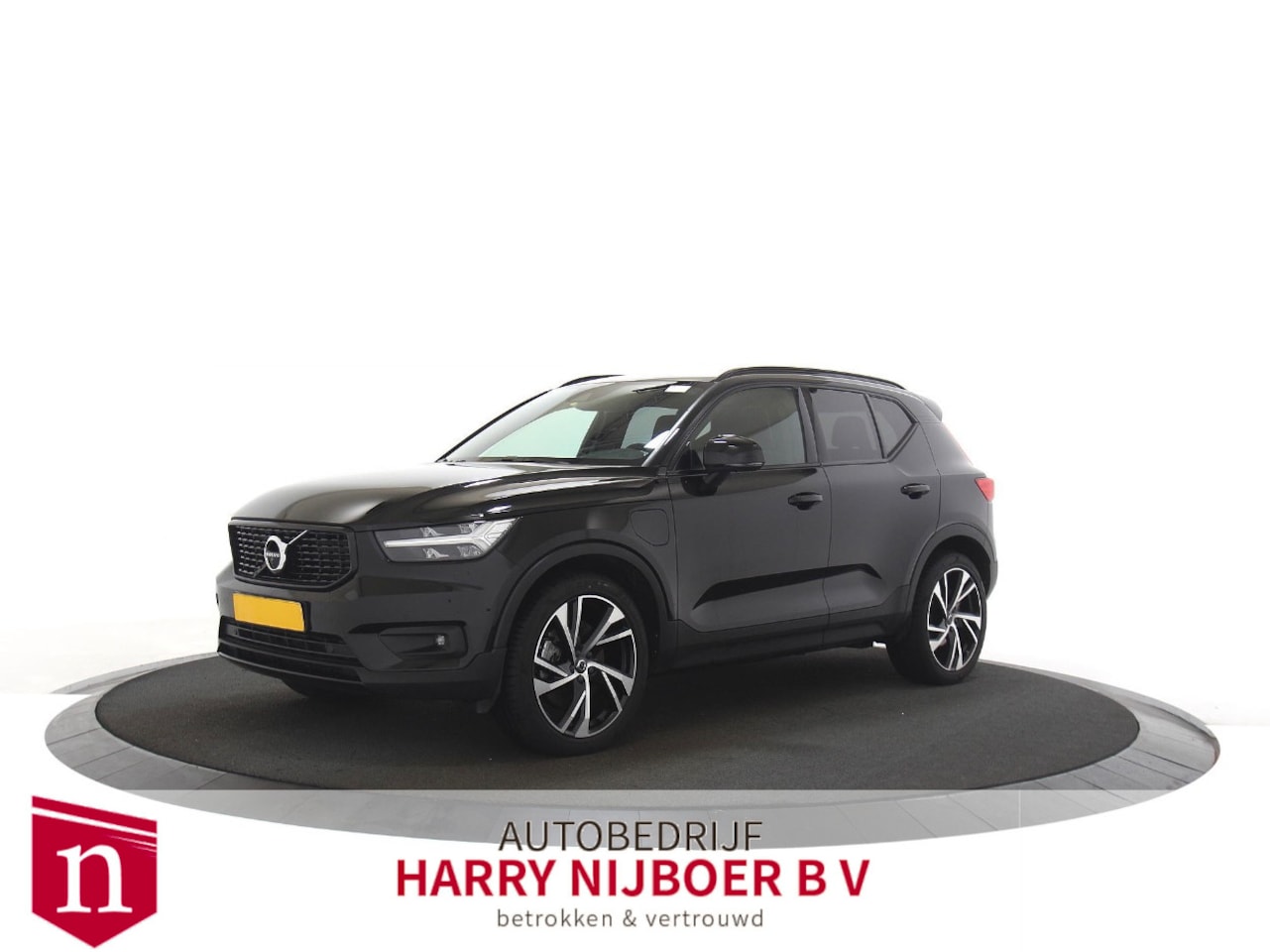 Volvo XC40 - 1.5 T4 Recharge R-Design Memory stoelen / Navigatie / Camera - AutoWereld.nl