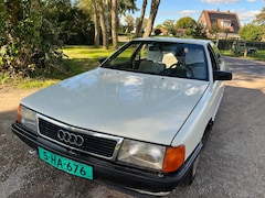 Audi 100 - Benzine wegenbelasting vrij