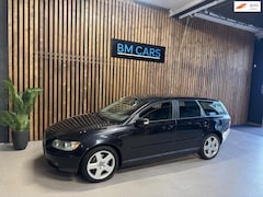 Volvo V50 - 2.4i Summum [bj 2004] Airco|Xenon|Leer|Trkhaak