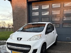 Peugeot 107 - 1.0-12V XR Facelift/Nieuwe APK