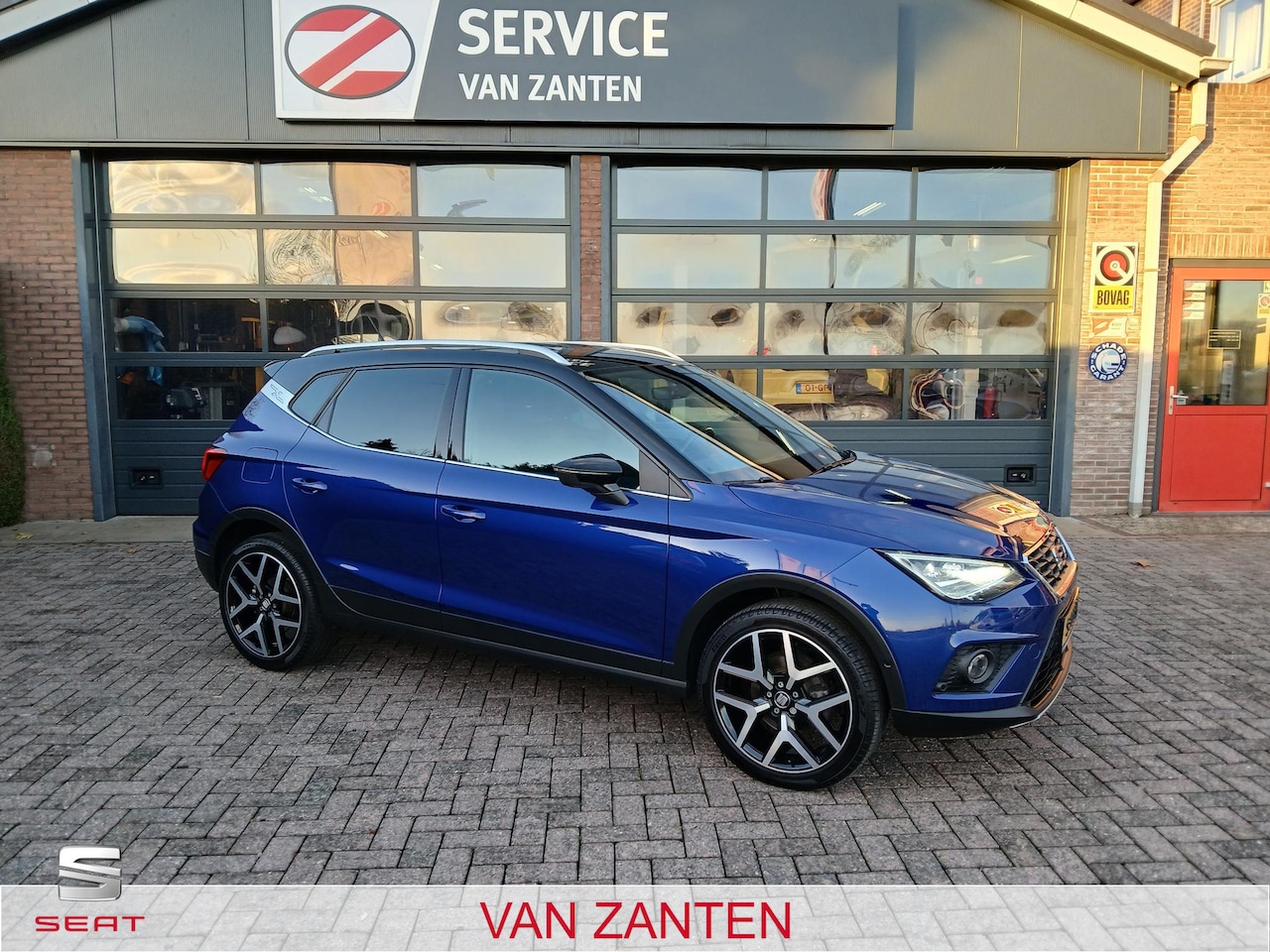 Seat Arona - 1.0 TSI FR Business Intense + Alcantara bekl. + LED + 18 Inch + Trekhaak etc. etc. - AutoWereld.nl