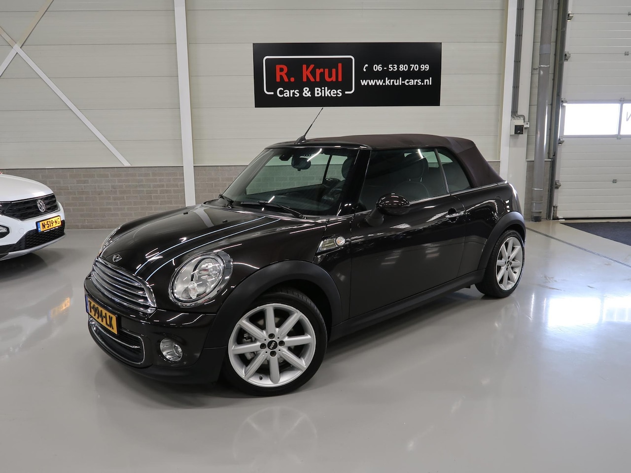 MINI Cabrio - Mini 1.6 Cooper Highgate Leer Stoelverwarming Airco-ecc Cruise control 17 inch sportvelgen - AutoWereld.nl