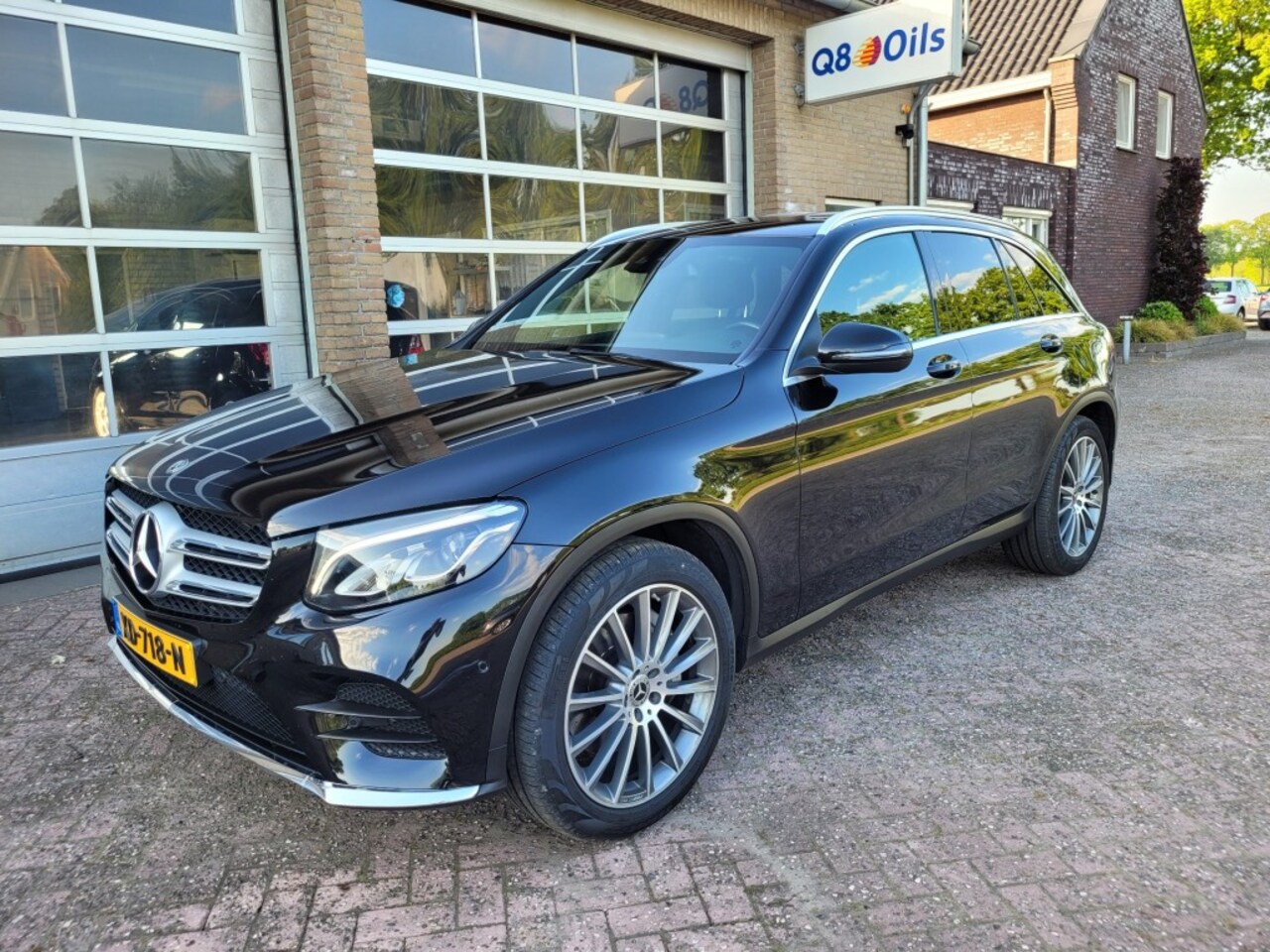 Mercedes-Benz GLC-klasse - GLC 250 4 MATIC AMG LINE 210 pk met trekhaak. - AutoWereld.nl