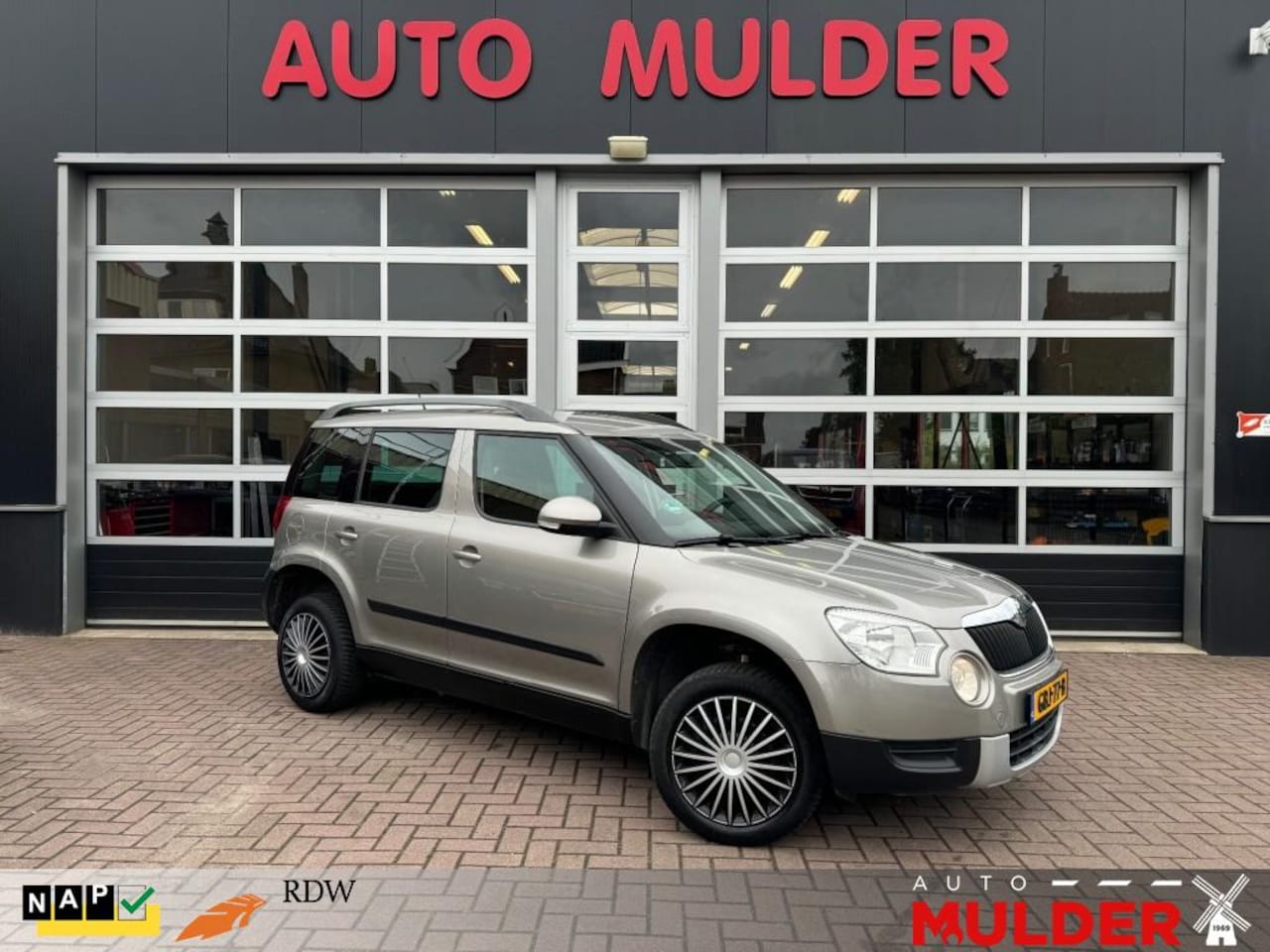 Skoda Yeti - 1.2 TSI ELEGANCE / AIRCO / STOELVERWARMING / RIJKLAAR! - AutoWereld.nl