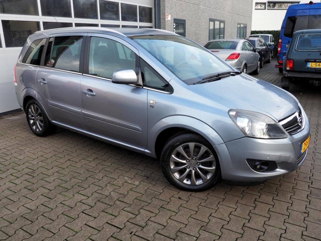 Opel Zafira - 1.8 Edition 7 PERS. CLIMA CRUISE NAVI PARKEER S - AutoWereld.nl