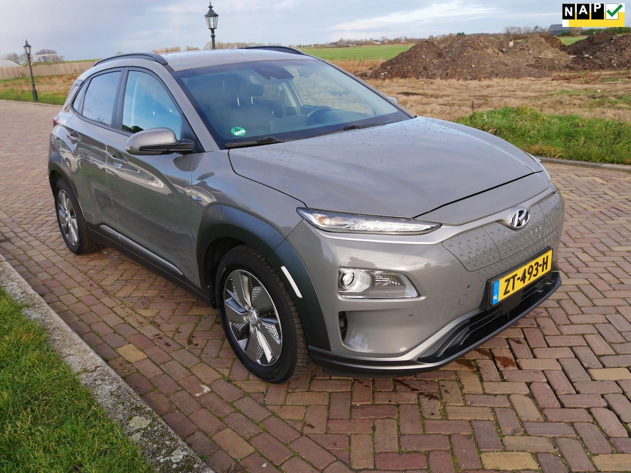 Hyundai Kona Electric - EV Premium 64 kWh ** 13699 NETTO ** - AutoWereld.nl