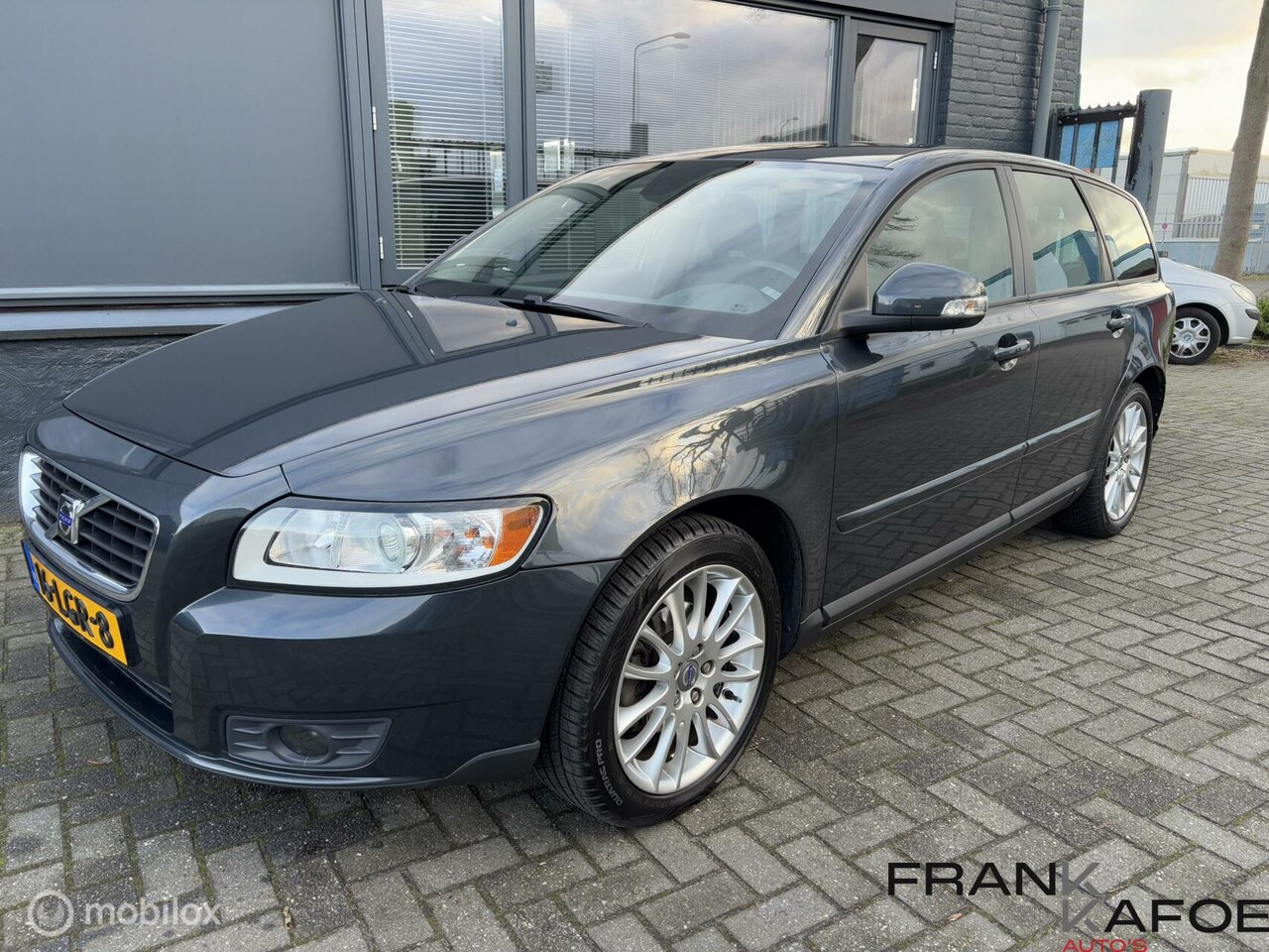 Volvo V50 - 2.0 Sport ECC Cruise Navi 17"LM Bl.tooth Alu.inleg - AutoWereld.nl