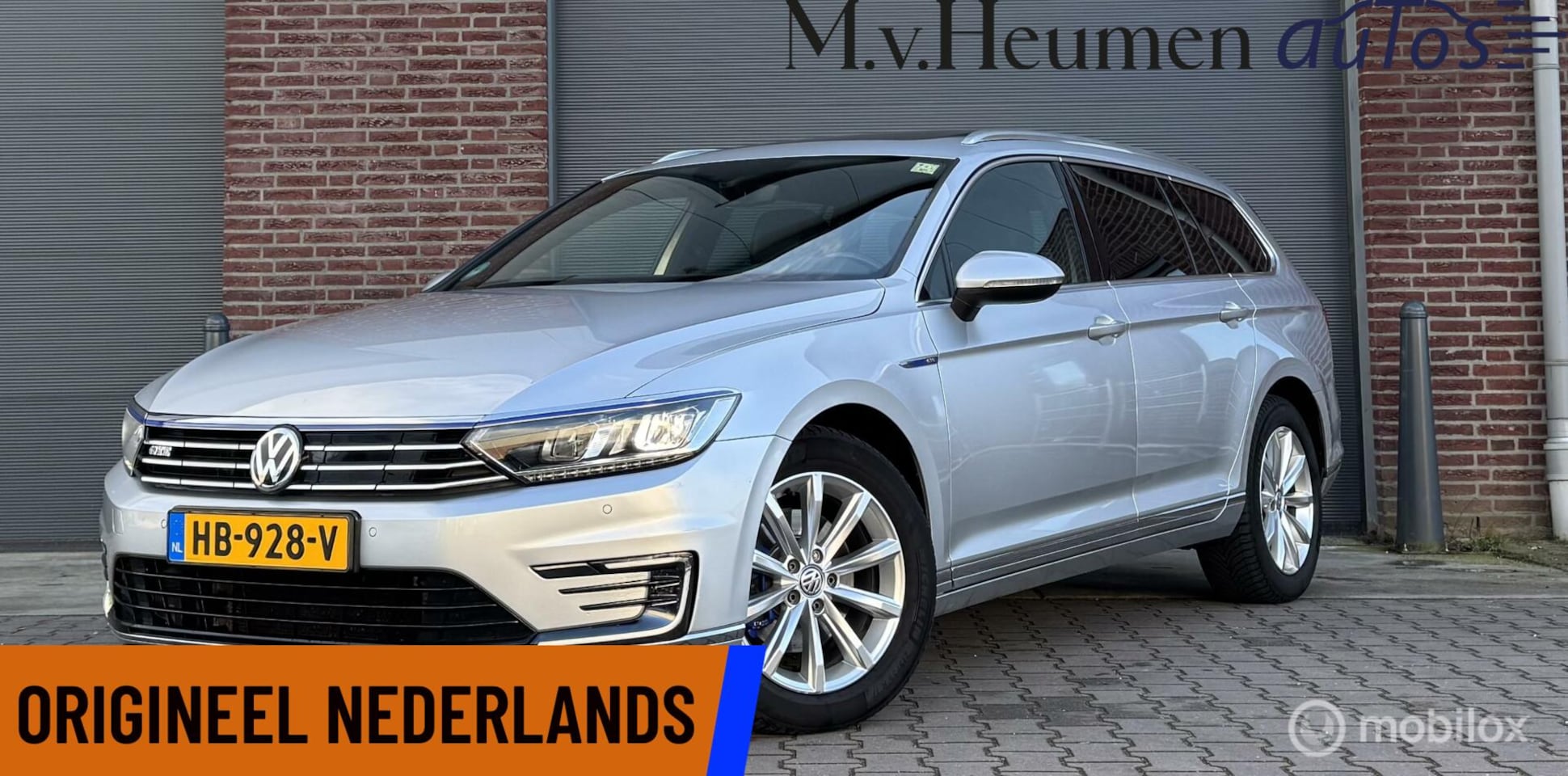 Volkswagen Passat Variant - 1.4 TSI GTE Highline Panoramadak, CarPlay, Camera, Stoelverwarming, Trekhaak - AutoWereld.nl