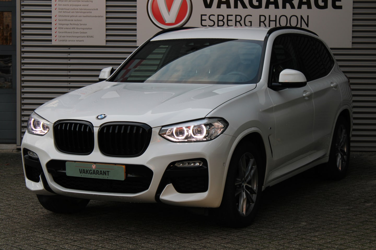 BMW X3 - xDrive20i High Executive M Sport Edition SPORT AUTOMAAT,GROTE NAVI/CAM,HIFI,DODE HOEK,SHAD - AutoWereld.nl