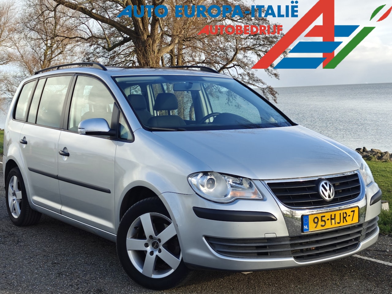 Volkswagen Touran - 1.9 TDI Trendline | Goed onderhouden - AutoWereld.nl