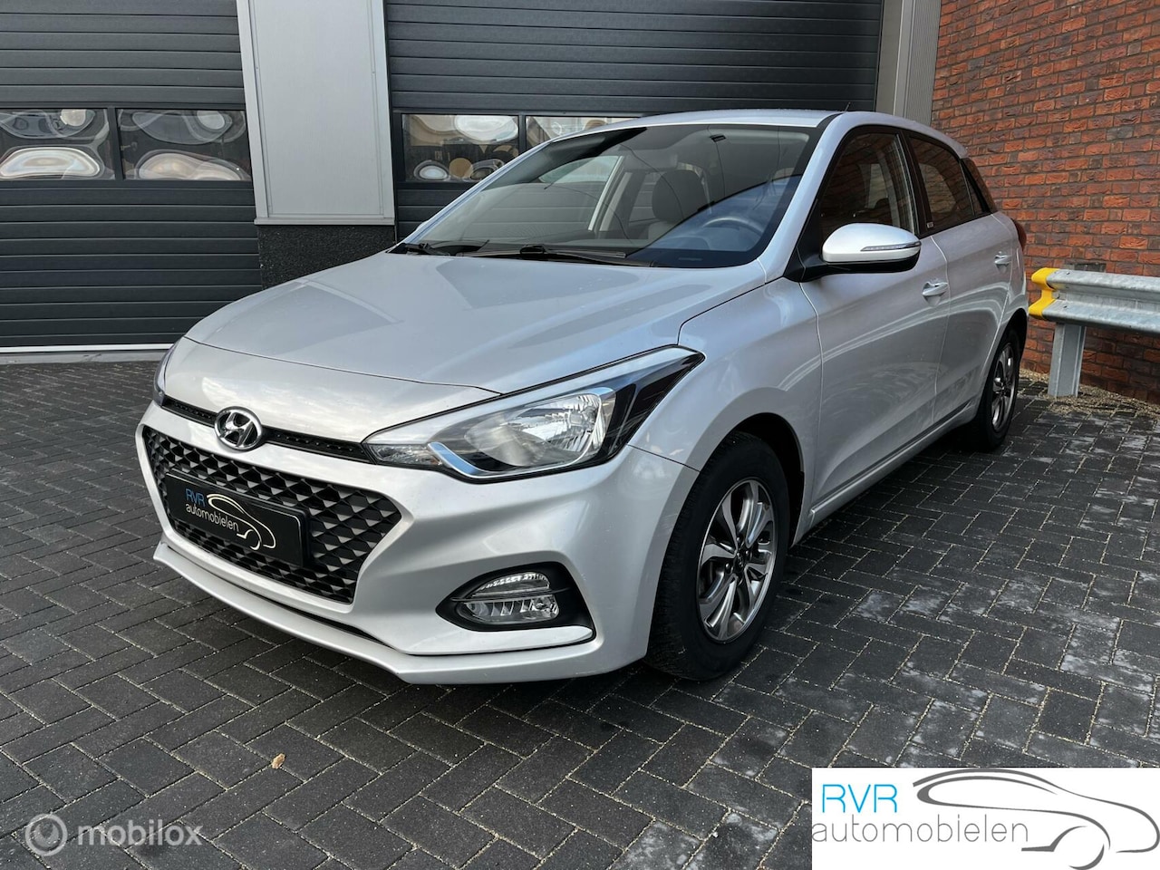 Hyundai i20 - 1.0 T-GDI i-Drive 1.0 T-GDI i-Drive - AutoWereld.nl