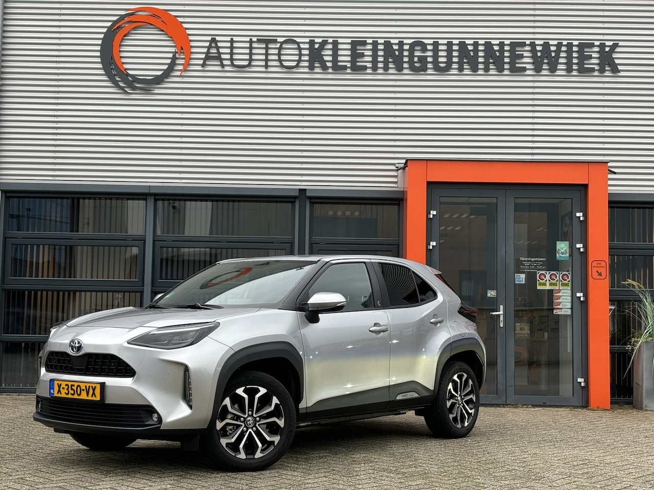 Toyota Yaris Cross - 1.5 Hybrid Dynamic / Apple Carplay & Android Auto / Navi / Camera / Stoel & Stuurverwarmin - AutoWereld.nl